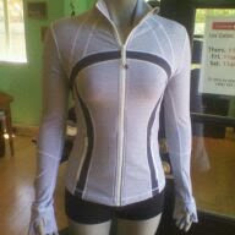 Lululemon Define Jacket - Picture 2 of 7